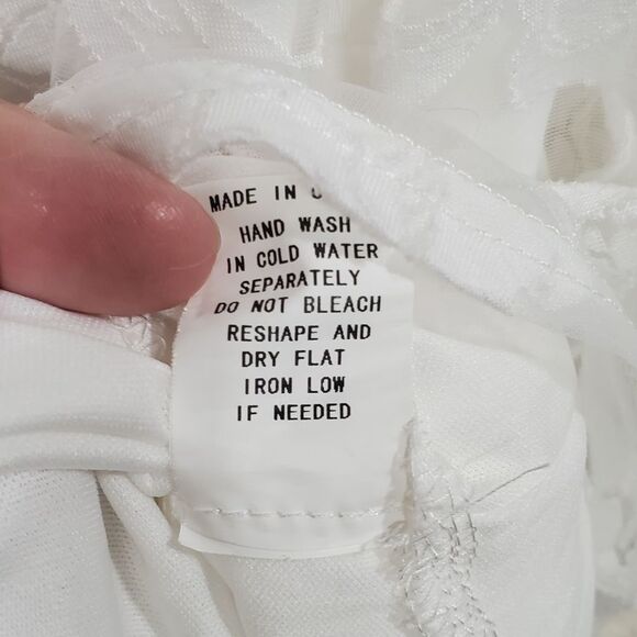 Siren Lily White Floral Lined Sheer Lace 3/4 Sleeve Open V Neck Blouse 2X - Picture 4 of 16